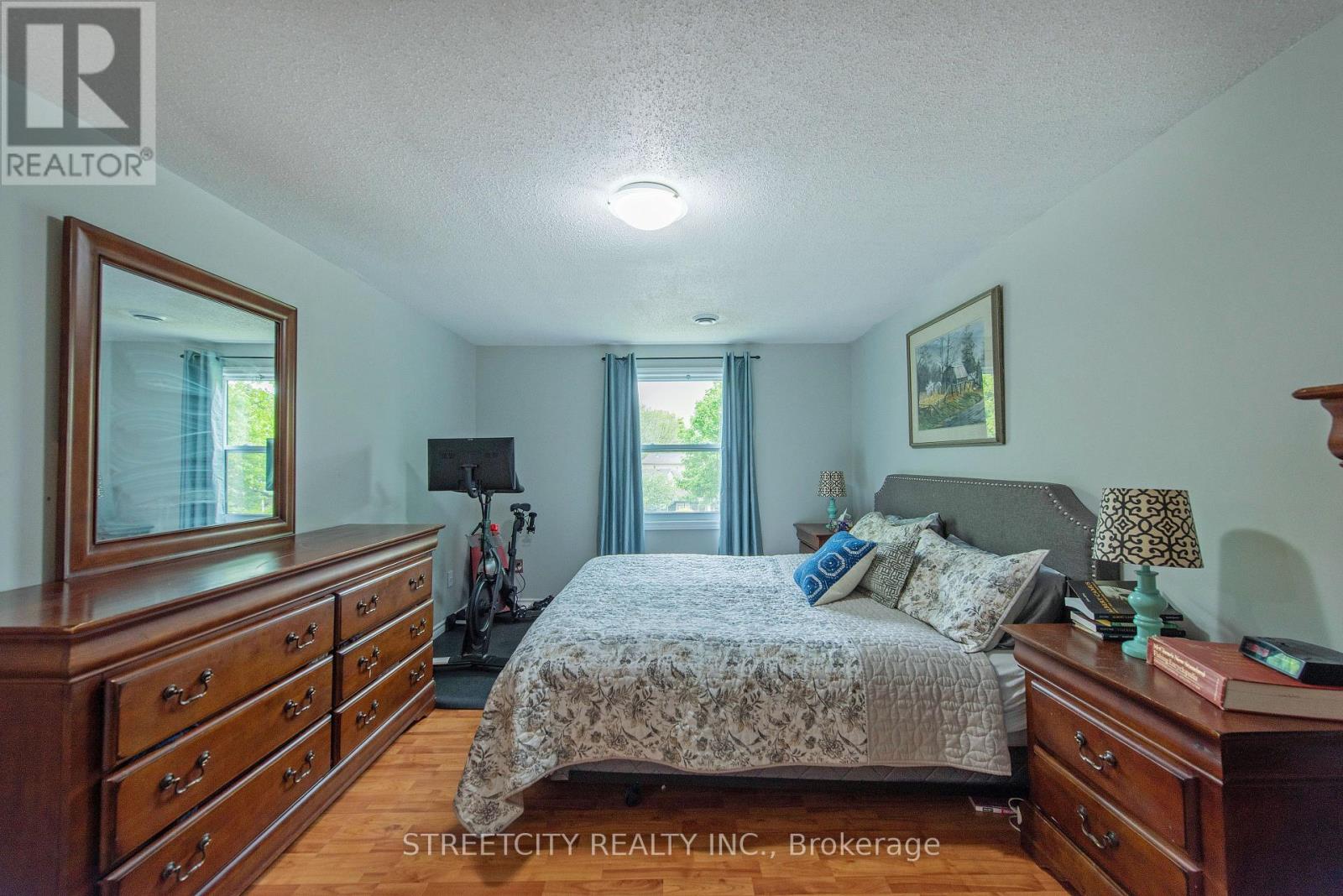 138 Carlyle Drive, London East, Ontario  N5V 3T1 - Photo 28 - X12147202