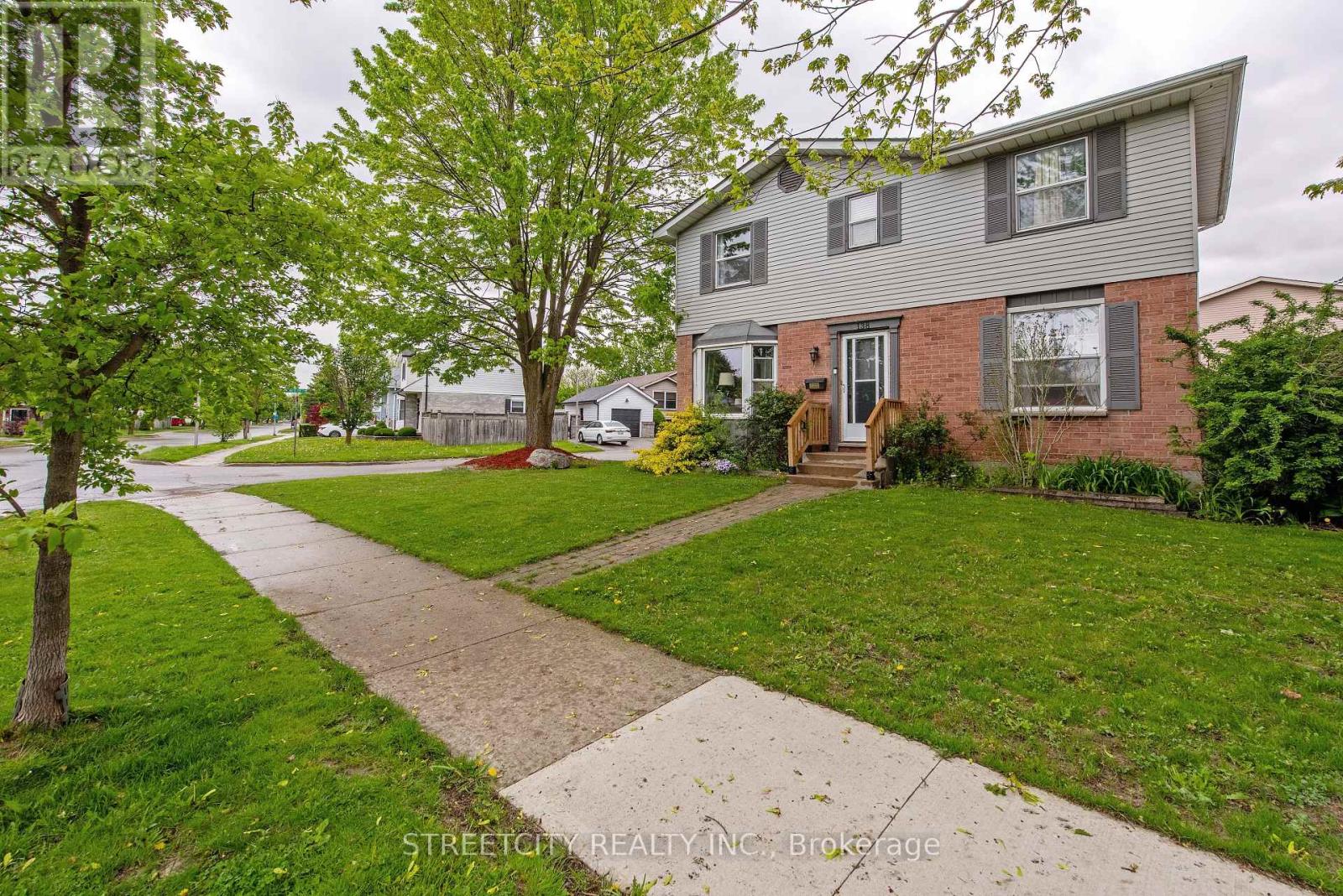 138 Carlyle Drive, London East, Ontario  N5V 3T1 - Photo 3 - X12147202