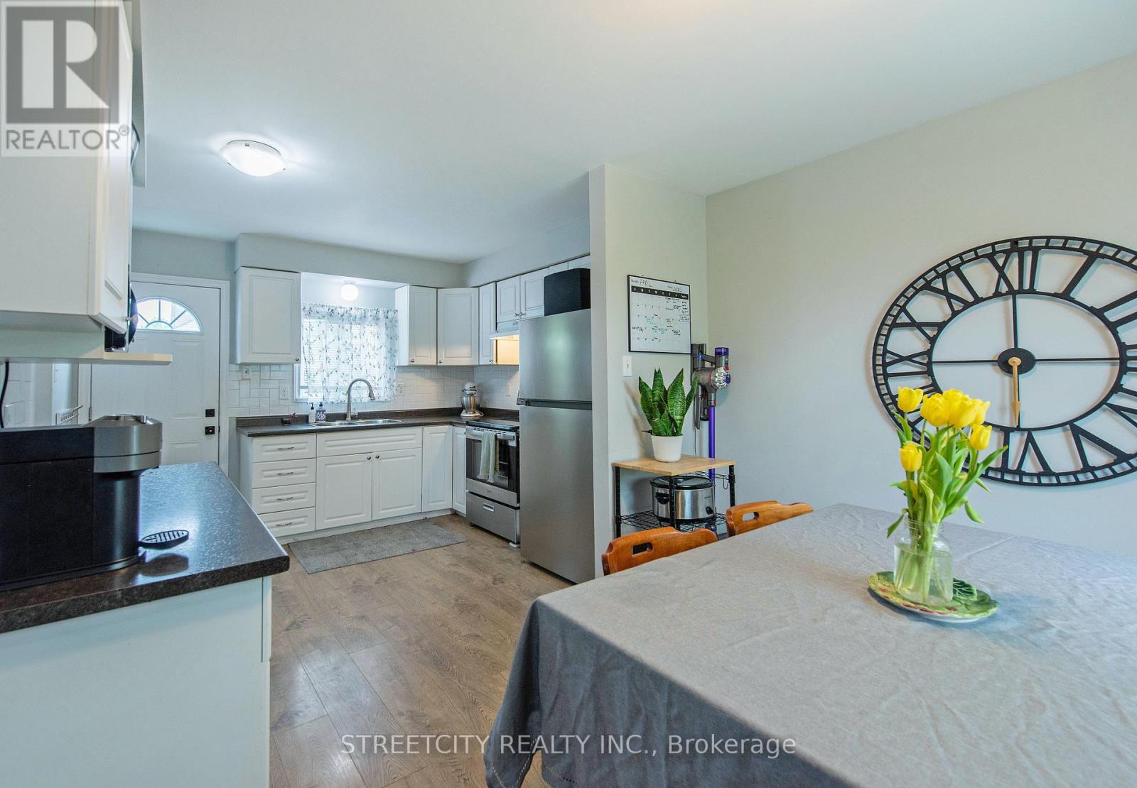 138 Carlyle Drive, London East, Ontario  N5V 3T1 - Photo 27 - X12147202