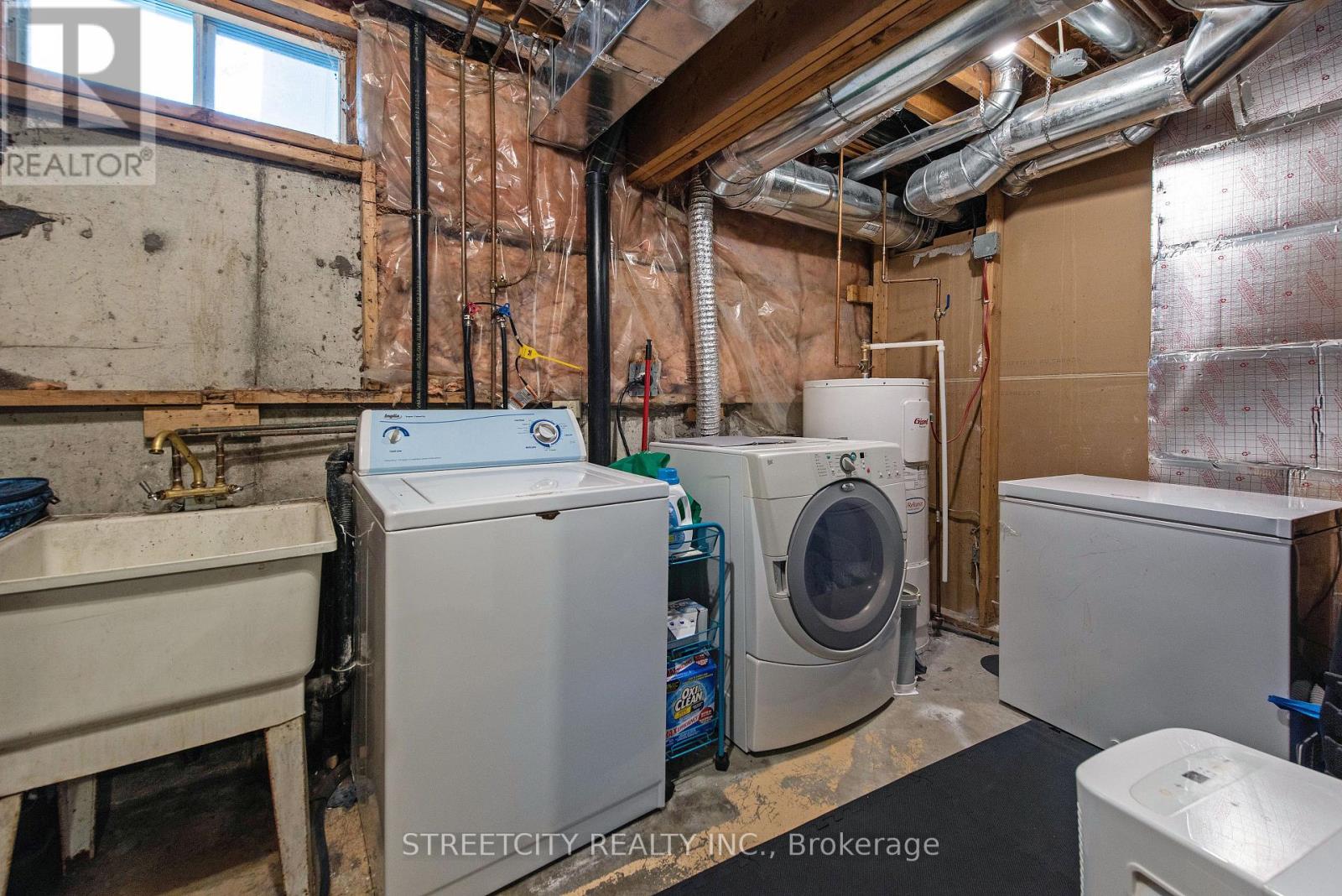 138 Carlyle Drive, London East, Ontario  N5V 3T1 - Photo 41 - X12147202