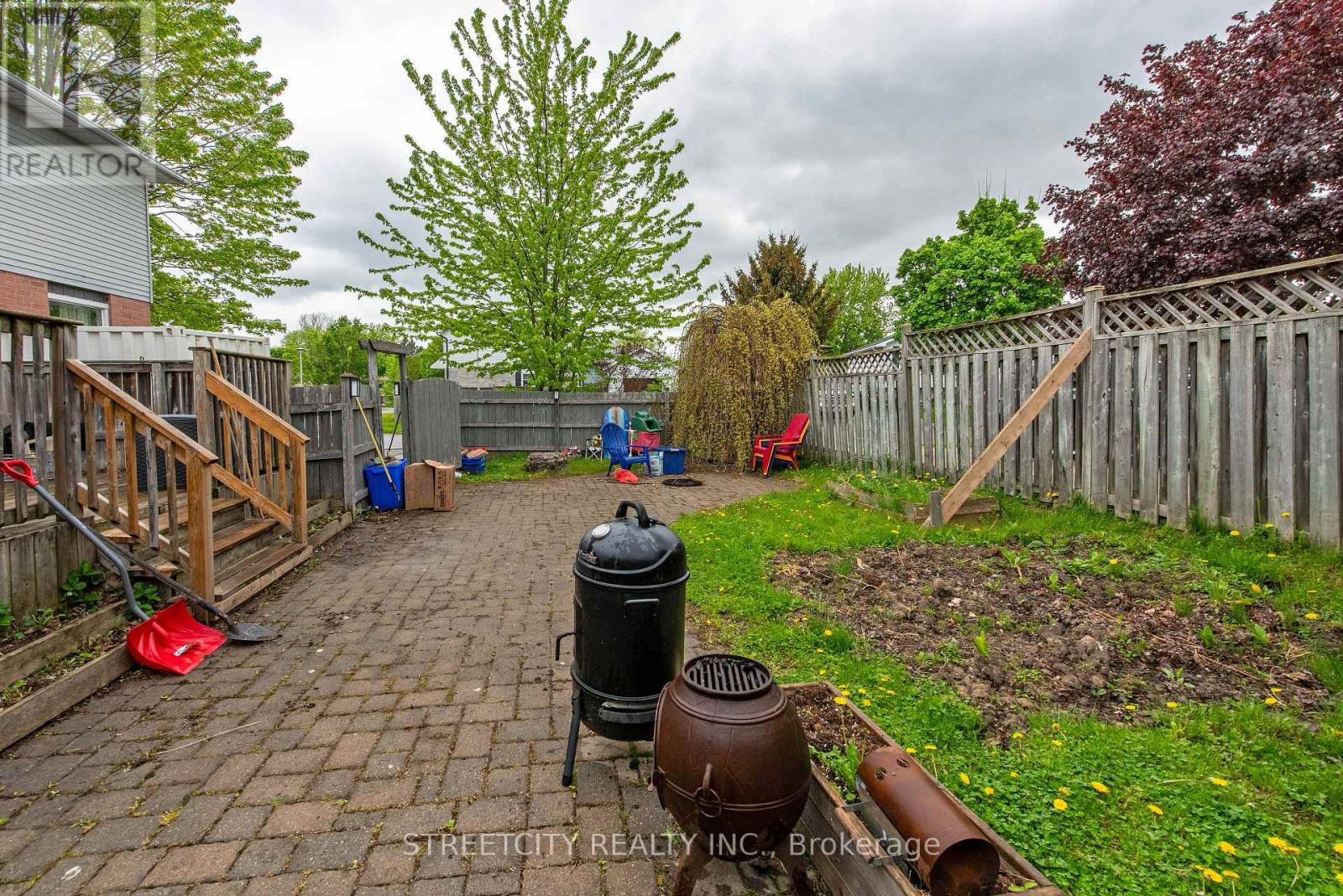 138 Carlyle Drive, London East, Ontario  N5V 3T1 - Photo 42 - X12147202