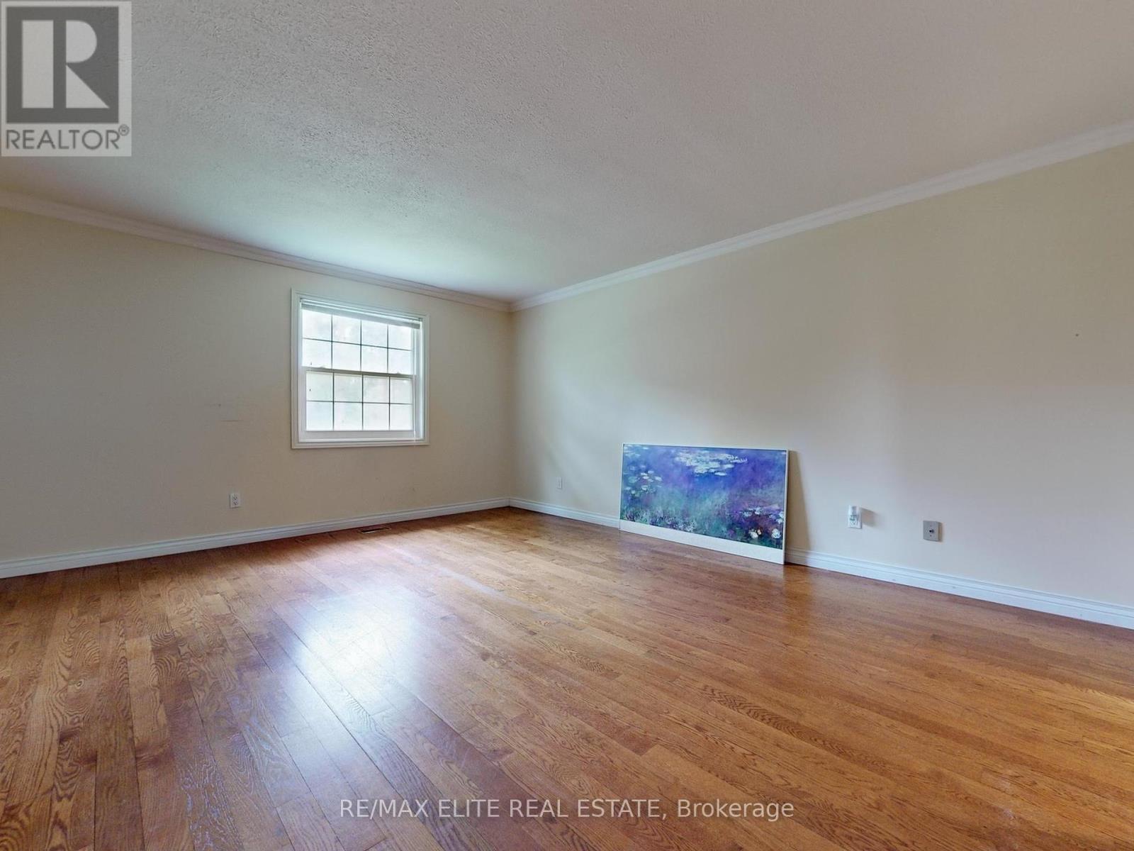 30 Cynthia Crescent, Richmond Hill, Ontario  L4E 2P8 - Photo 19 - N12136925