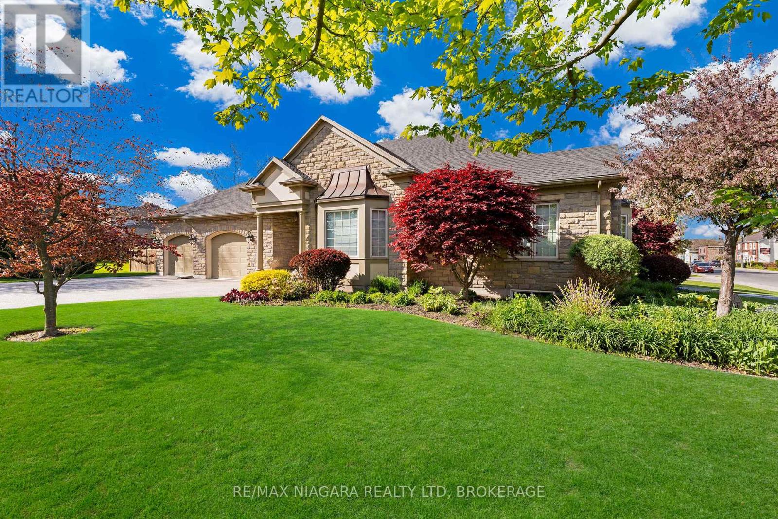 222 Four Mile Creek Road, Niagara-On-The-Lake, Ontario  L0S 1P0 - Photo 3 - X12161539