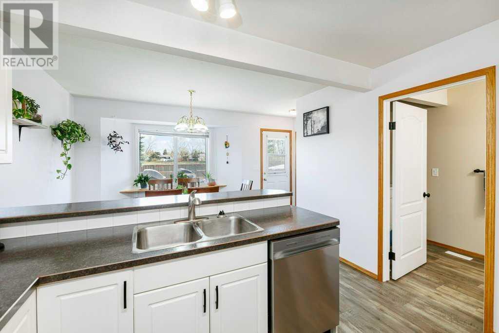 37 Lakeview Close, Blackfalds, Alberta  T0M 0J0 - Photo 8 - A2219548