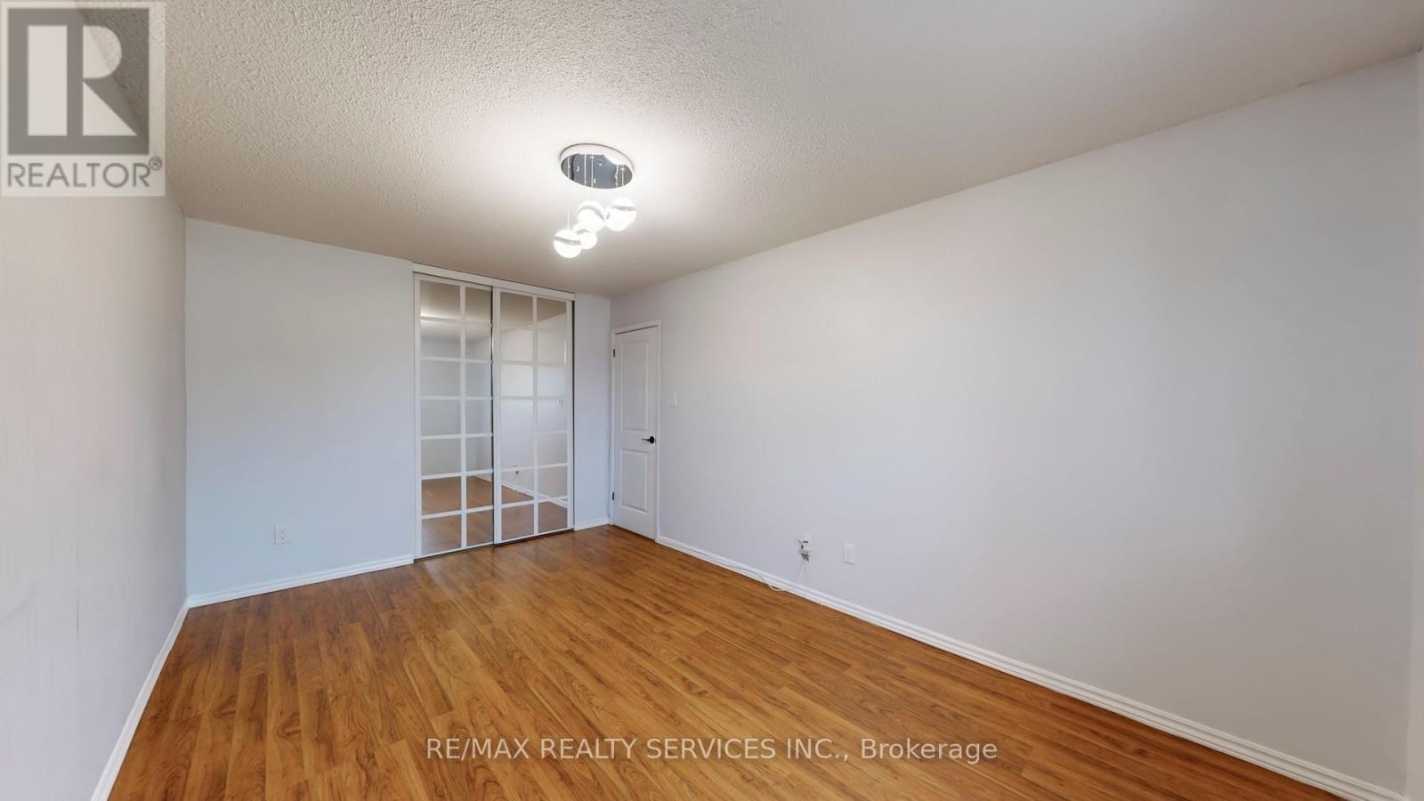 80 Carisbrooke Court, Brampton, Ontario  L6S 3K1 - Photo 32 - W12164563