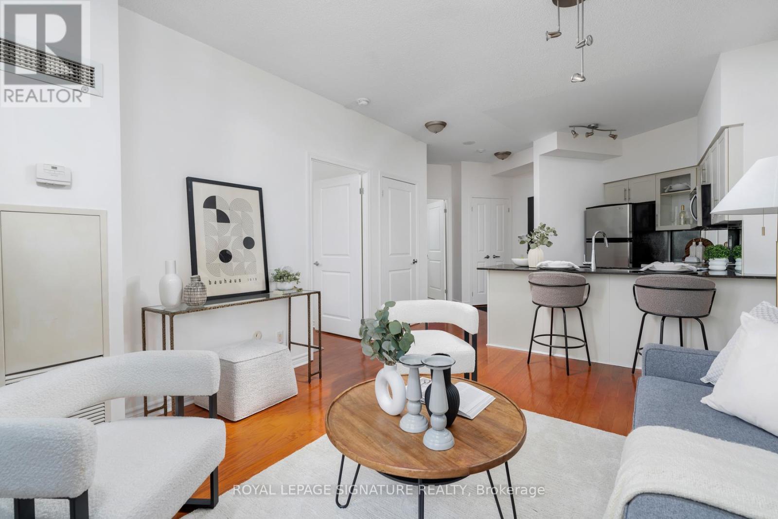 411 - 15 Windermere Avenue, Toronto, Ontario  M6S 5A2 - Photo 19 - W12162367