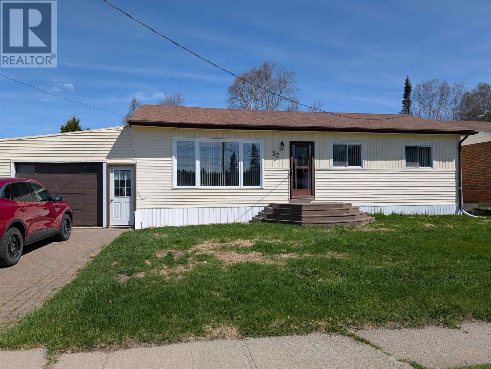 Property at 27 Winston RD image 2