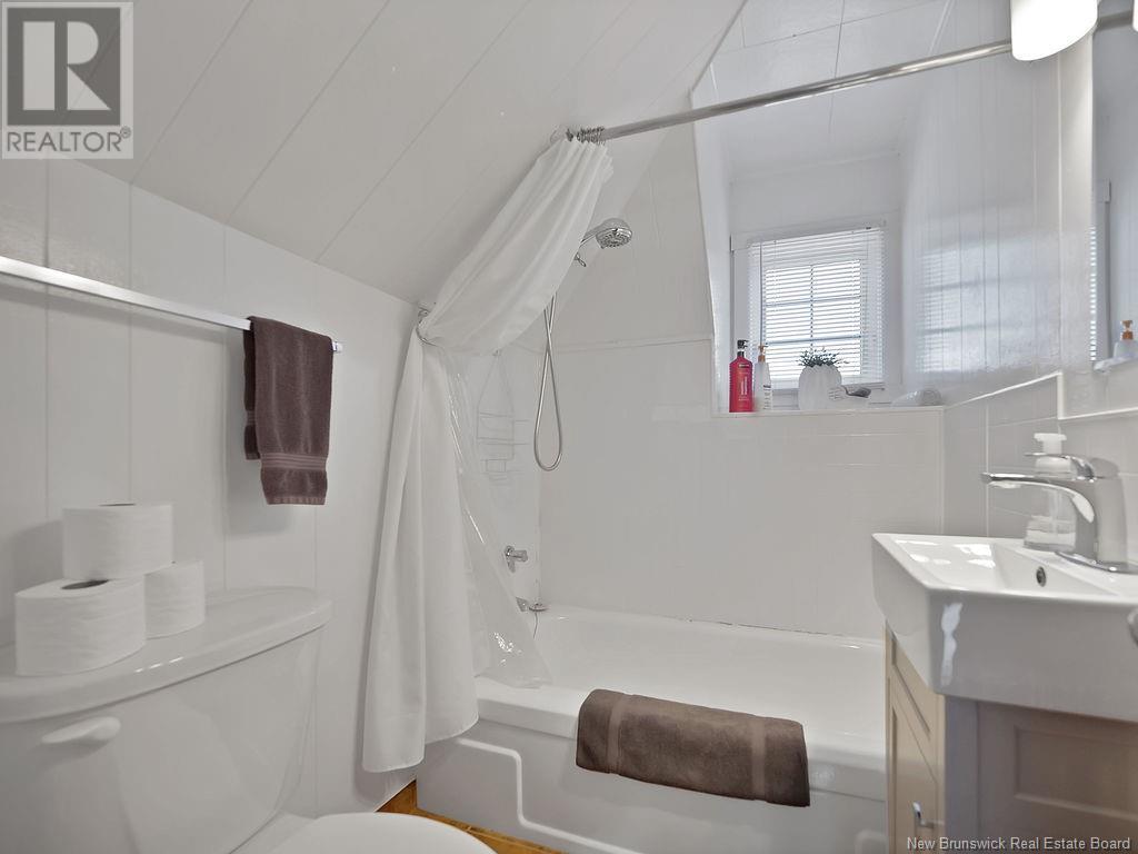 173 Church, Moncton, New Brunswick  E1C 4Z8 - Photo 39 - NB119085