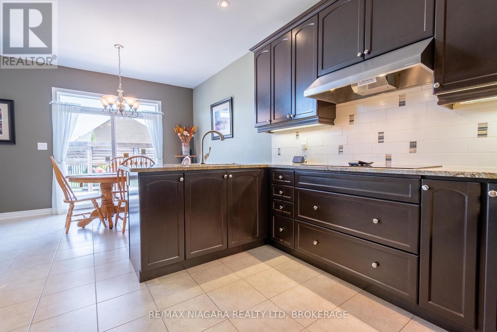40 Galloway Trail, Welland, Ontario  L3B 6G5 - Photo 19 - X12165131