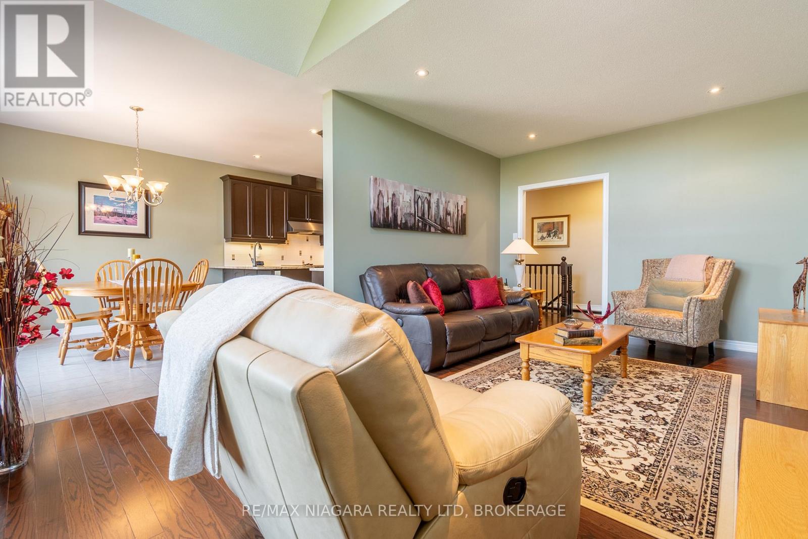 40 Galloway Trail, Welland, Ontario  L3B 6G5 - Photo 27 - X12165131