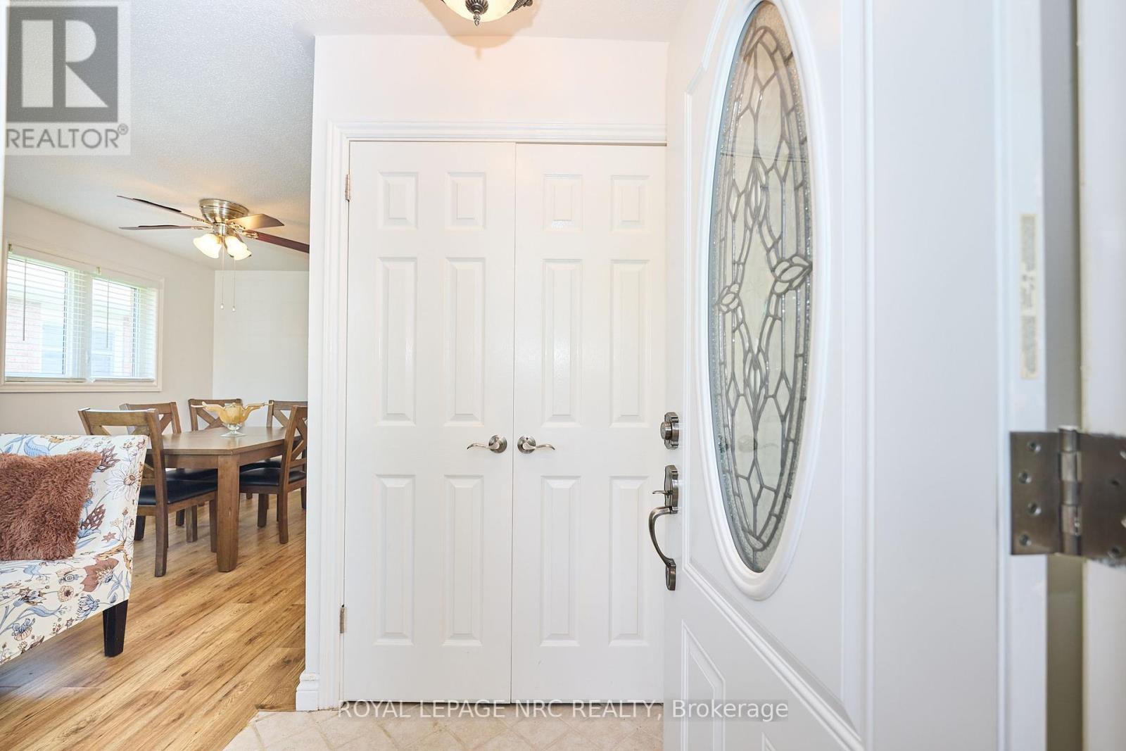 Property at 41 JACKSON COURT W image 5