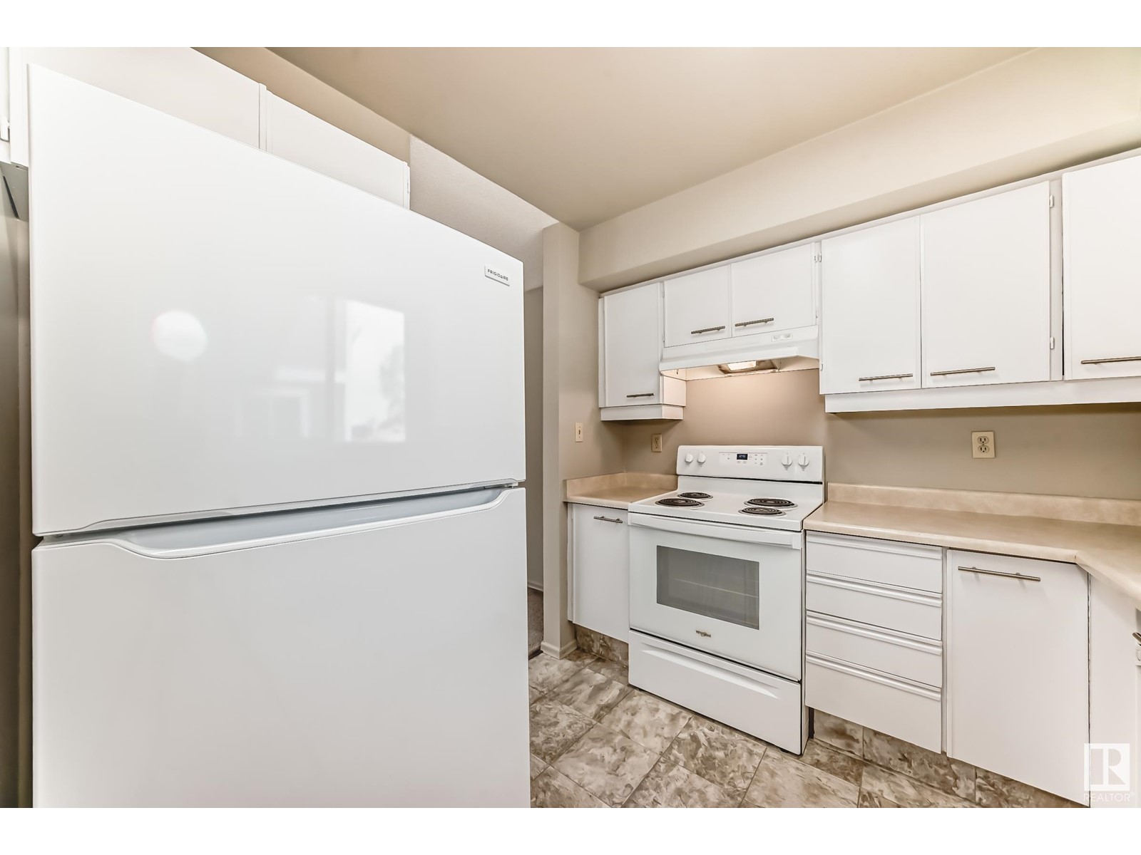 Property at #2 1820 56 ST NW image 4