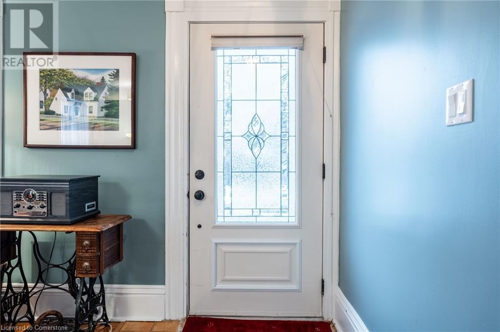 31 Mountain Park Avenue, Hamilton, Ontario  L9A 1A1 - Photo 5 - 40728388