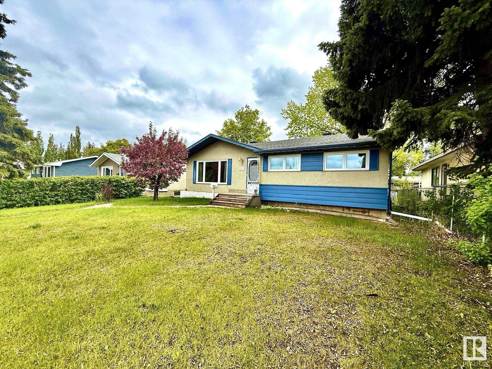 16111 80 Av Nw, Edmonton, Alberta  T5R 3M5 - Photo 2 - E4437766