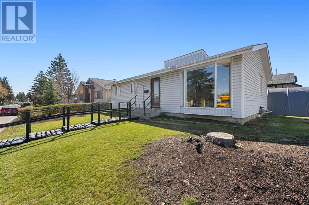 Property at 2302 Olympia Drive SE image 3