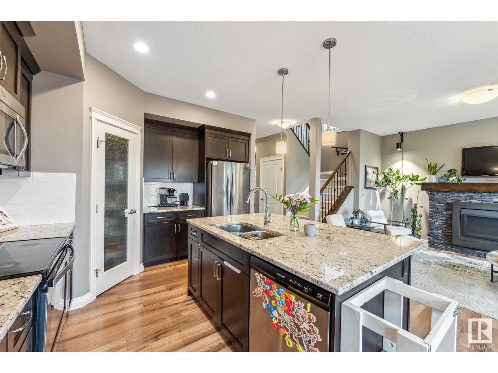 2806 Koshal Cr Sw, Edmonton, Alberta  T6W 3J7 - Photo 7 - E4437772