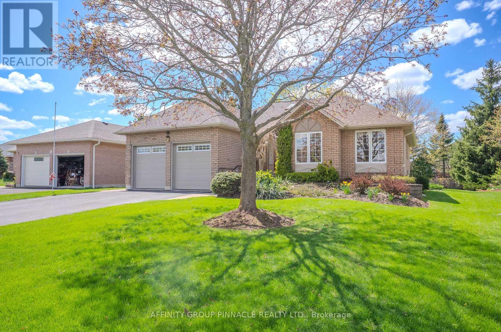 7 Whitney Court N, Kawartha Lakes, Ontario  K9V 6C4 - Photo 3 - X12141168