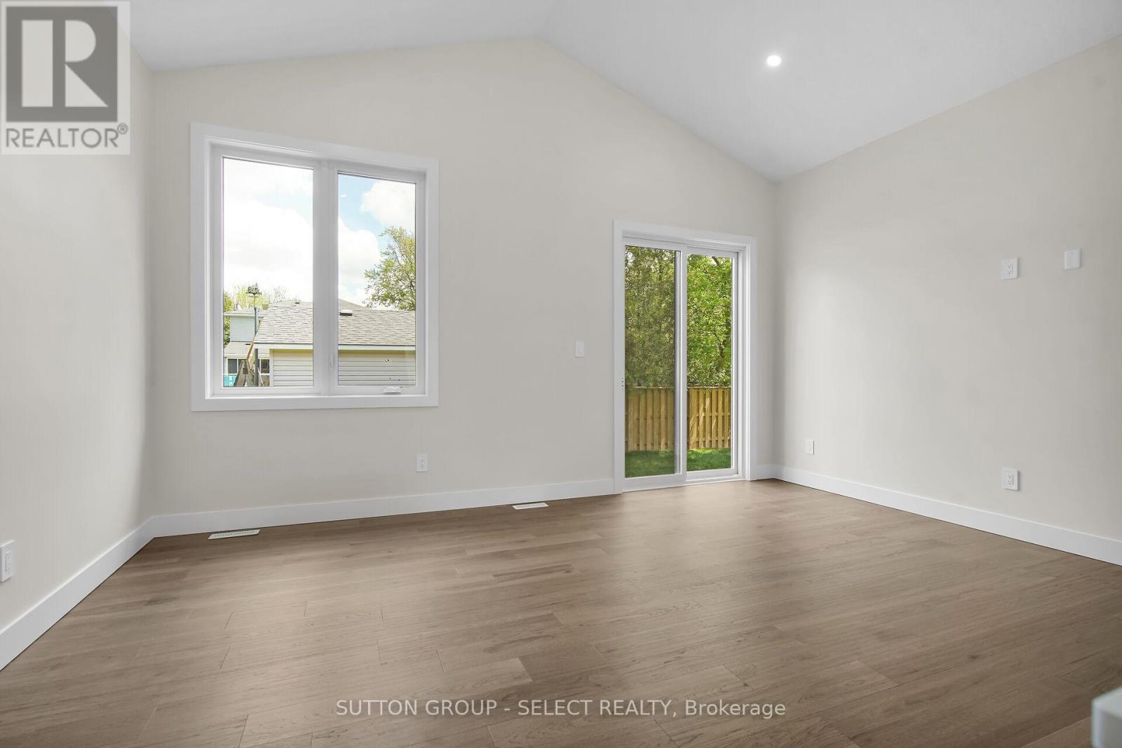 10 - 7966 Fallon Drive, Lucan Biddulph, Ontario  N0M 1V0 - Photo 11 - X12077251