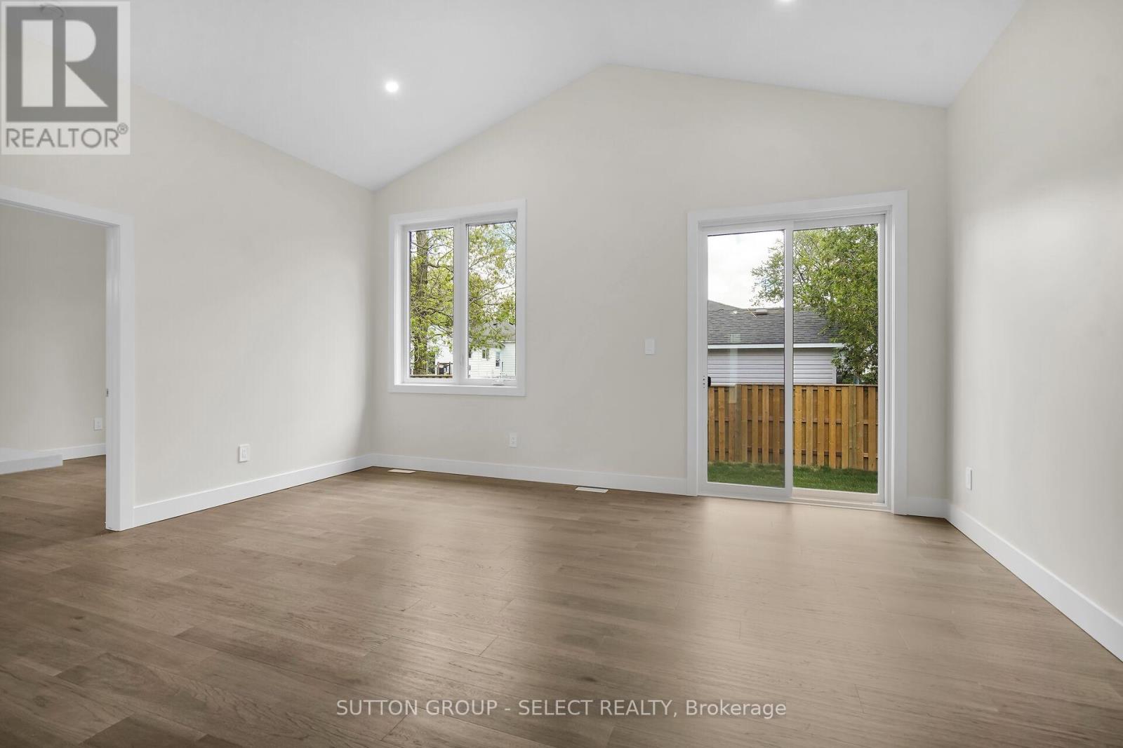 10 - 7966 Fallon Drive, Lucan Biddulph, Ontario  N0M 1V0 - Photo 10 - X12077251