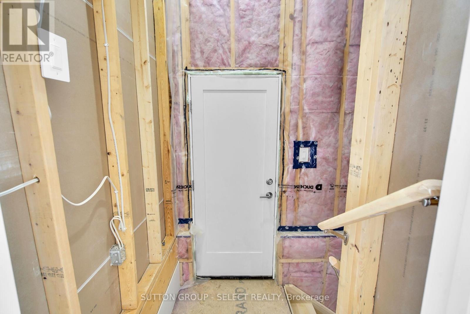 10 - 7966 Fallon Drive, Lucan Biddulph, Ontario  N0M 1V0 - Photo 27 - X12077251