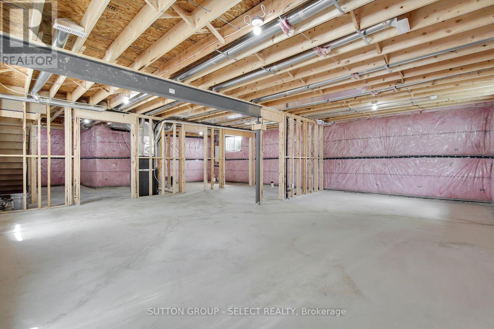 10 - 7966 Fallon Drive, Lucan Biddulph, Ontario  N0M 1V0 - Photo 30 - X12077251