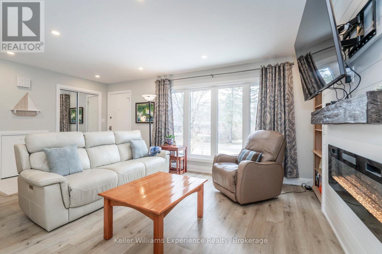 857 Victoria Street, Midland, Ontario  L4R 1B7 - Photo 16 - S12165123