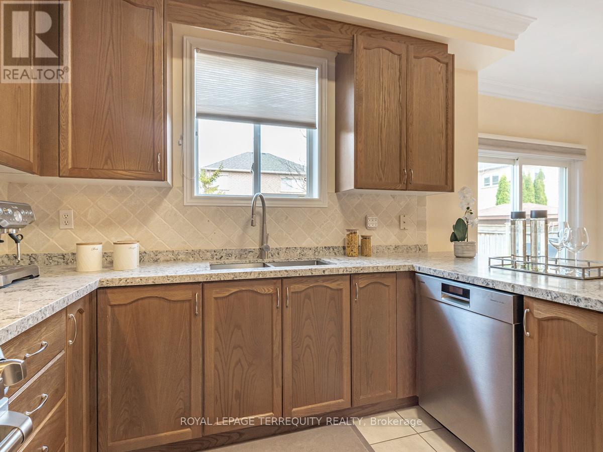 11 Avocet Drive, Vaughan, Ontario  L4H 2K9 - Photo 18 - N12063700