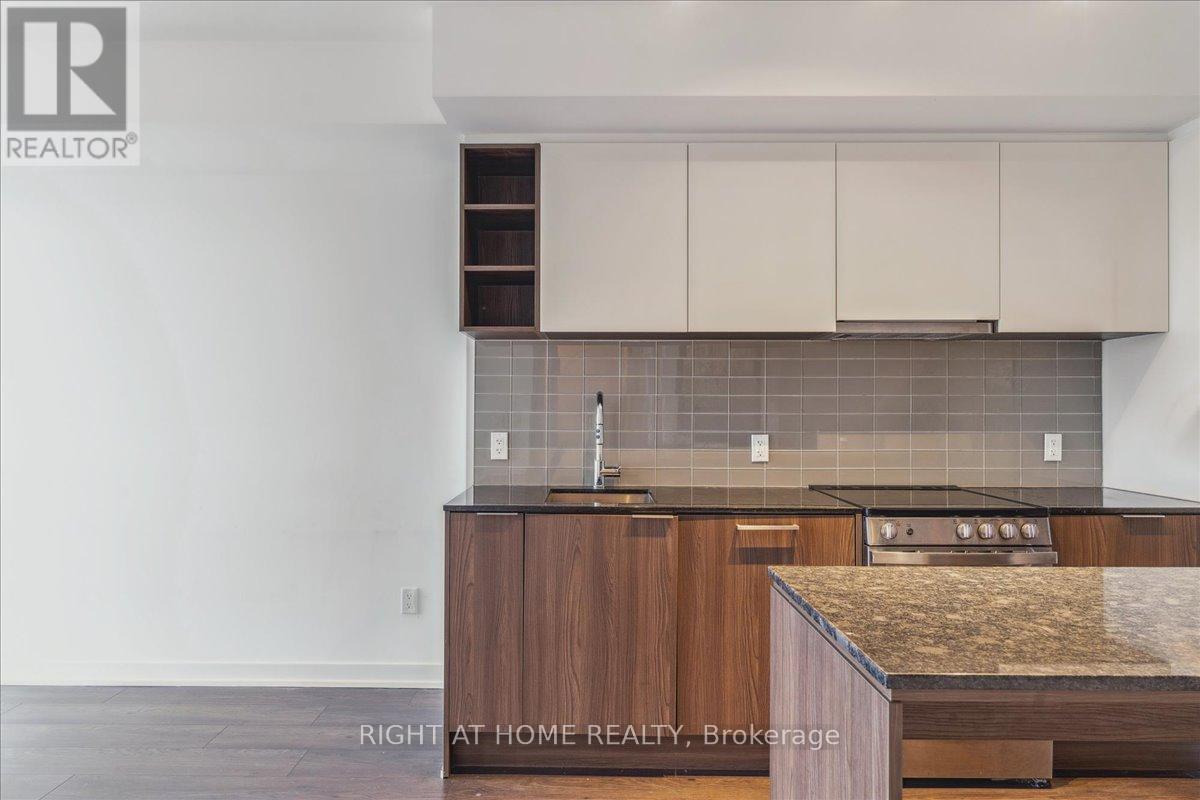 305 - 31 Tippett Road, Toronto, Ontario  M3H 0C8 - Photo 7 - C12164983