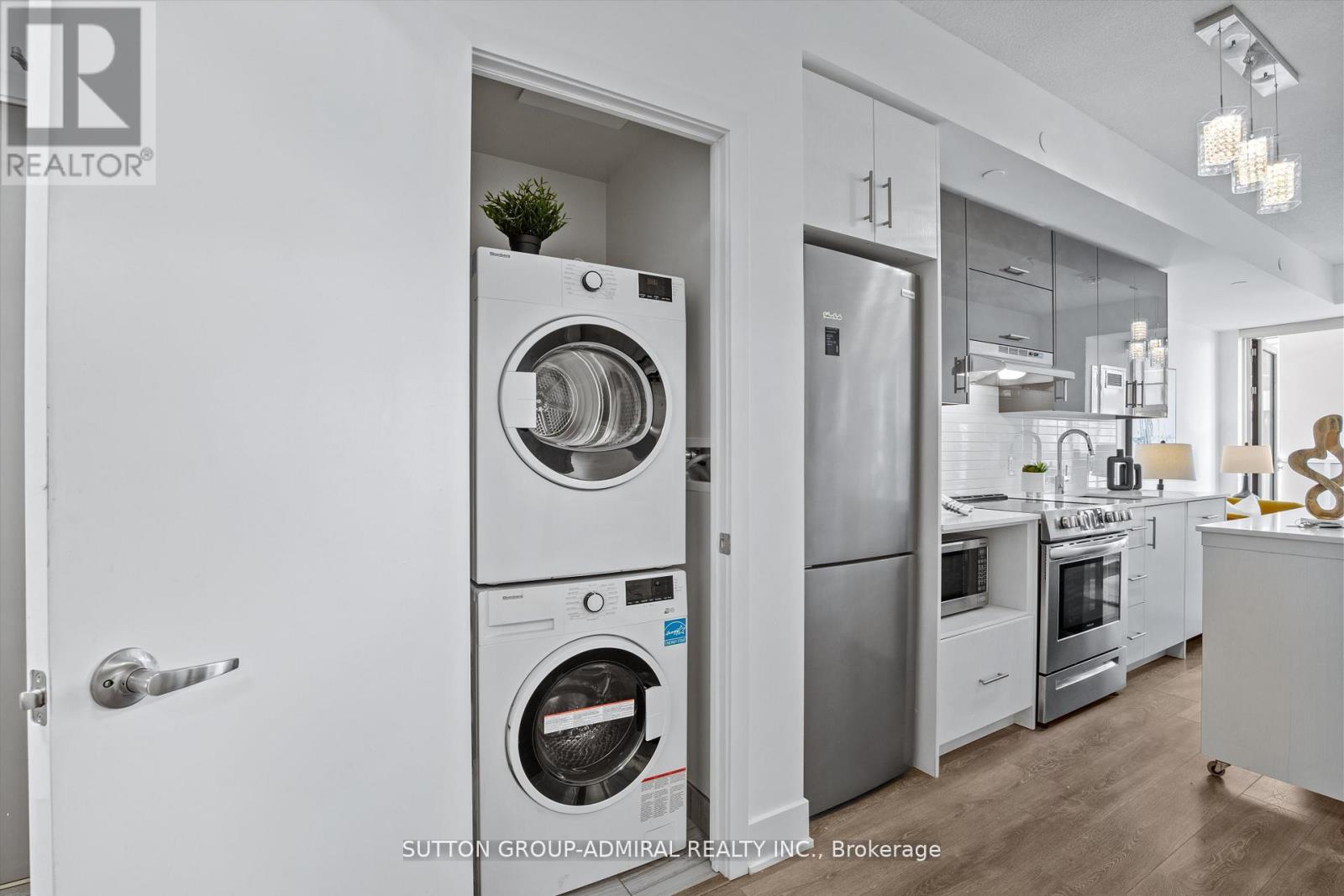 915 - 188 Fairview Mall Drive, Toronto (Don Valley Village), Ontario  M2J 0H7 - Photo 8 - C12164994