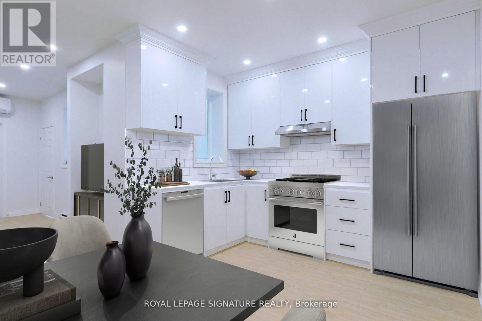 Main - 179 Beatrice Street, Toronto, Ontario  M6G 3E9 - Photo 2 - C12165002
