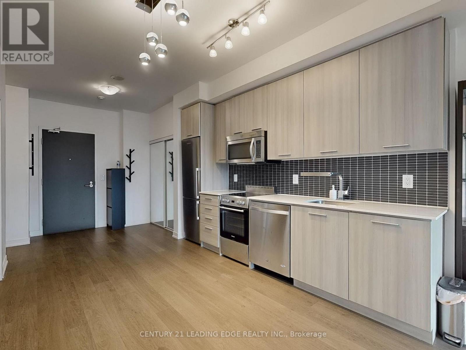 606 - 105 George Street, Toronto, Ontario  M5A 0L4 - Photo 5 - C12165017
