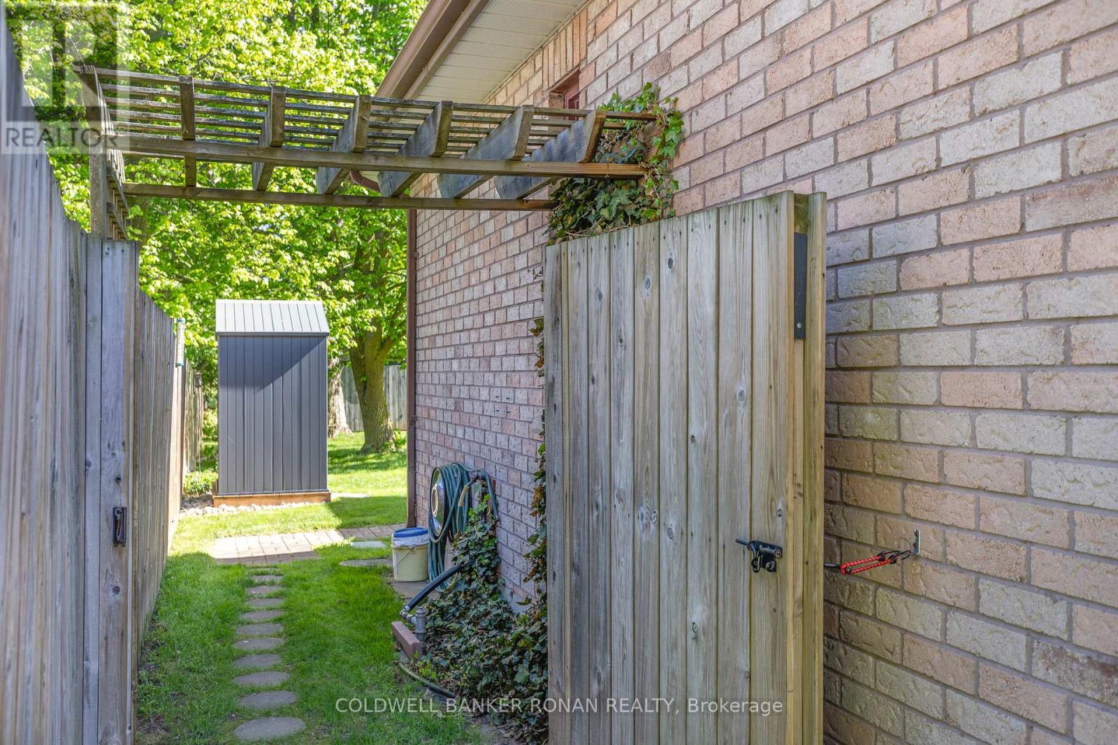 15 Burbank Circle, Adjala-Tosorontio, Ontario  L0M 1J0 - Photo 40 - N12156877