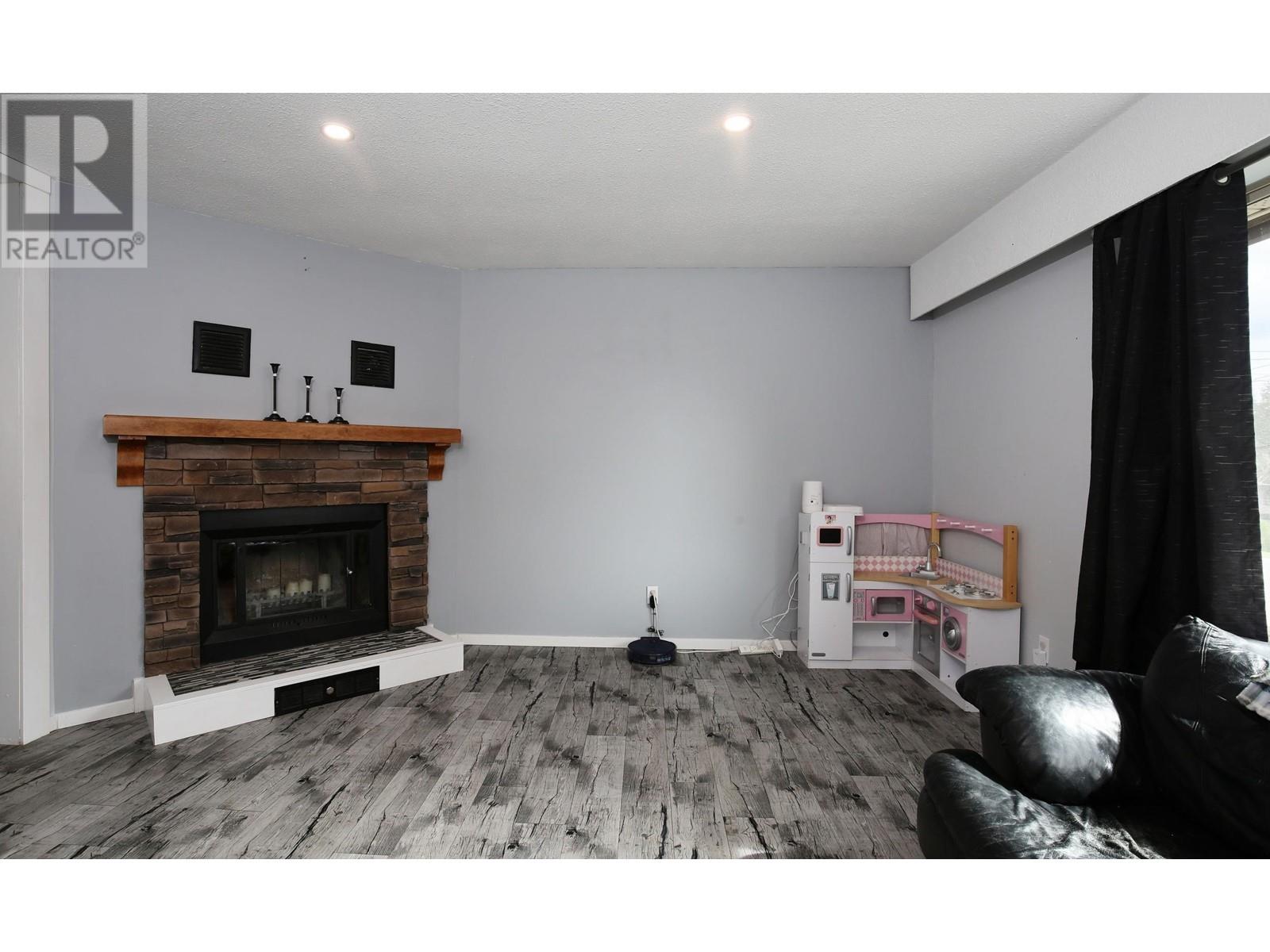 Property at 1275 RESKER PLACE image 4