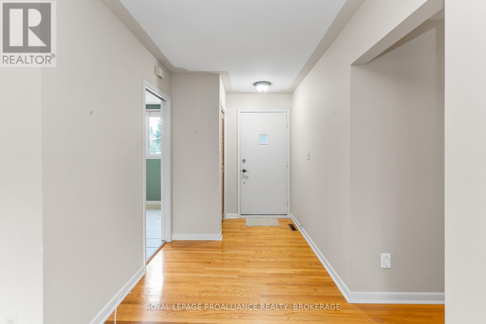 1071 Lincoln Drive, Kingston, Ontario  K7M 4Z3 - Photo 15 - X12165341