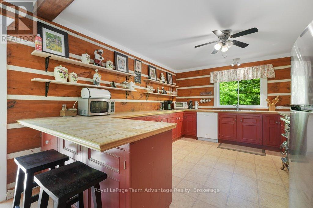 52 Little Otter Lane, Seguin, Ontario  P2A 0B2 - Photo 27 - X12165215