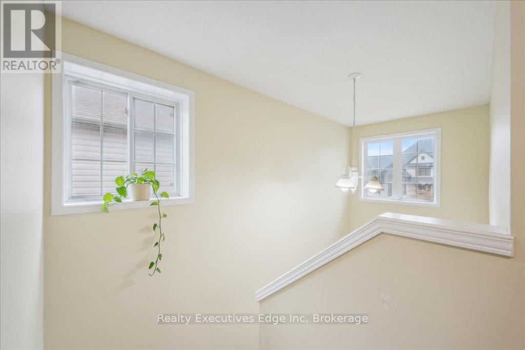 Unit #5 - 210 Dawn Avenue, Guelph (Clairfields/hanlon Business Park), Ontario  N1G 5L5 - Photo 21 - X12165216