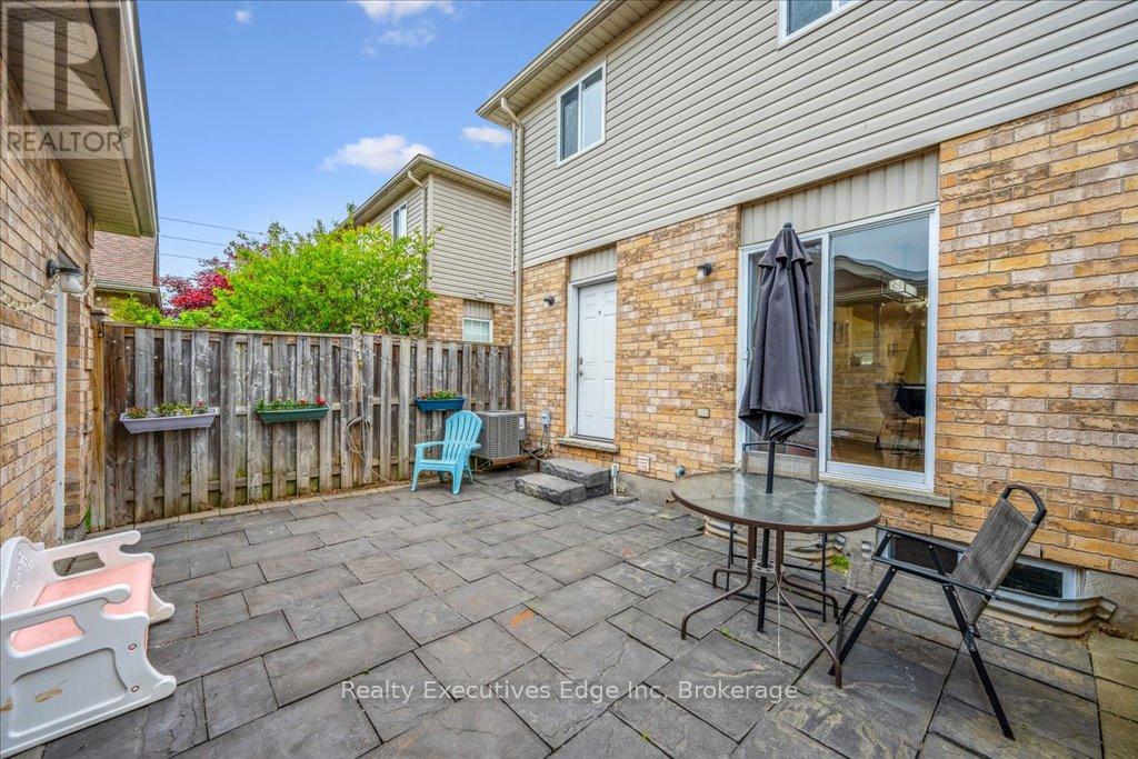 Unit #5 - 210 Dawn Avenue, Guelph (Clairfields/hanlon Business Park), Ontario  N1G 5L5 - Photo 35 - X12165216