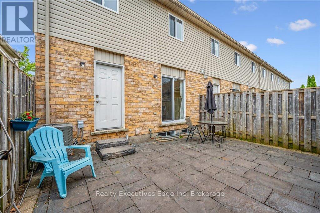 Unit #5 - 210 Dawn Avenue, Guelph (Clairfields/hanlon Business Park), Ontario  N1G 5L5 - Photo 36 - X12165216