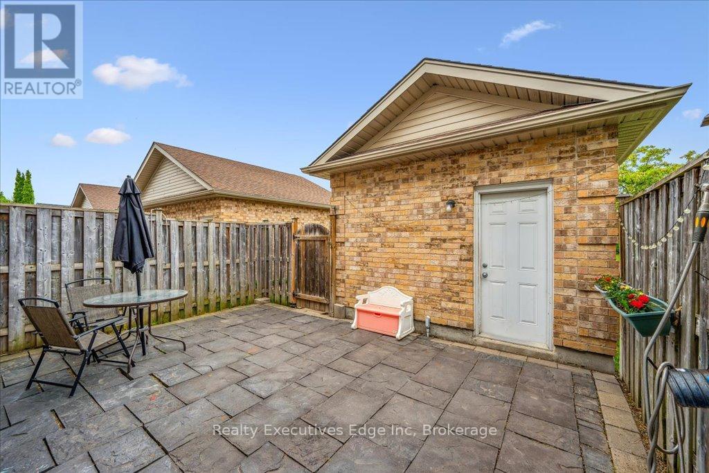 Unit #5 - 210 Dawn Avenue, Guelph (Clairfields/hanlon Business Park), Ontario  N1G 5L5 - Photo 37 - X12165216