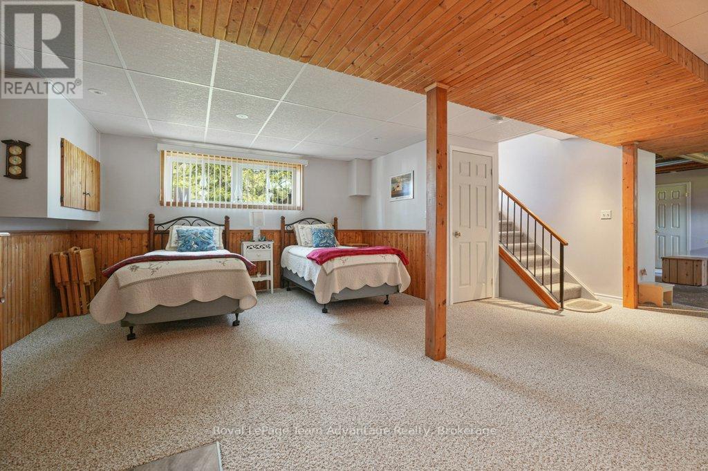 56 South Sparks Street, Magnetawan, Ontario  P0A 1P0 - Photo 30 - X12165224