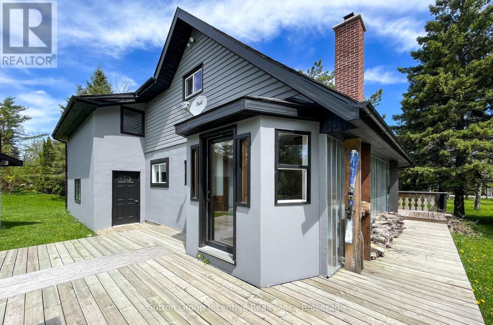 Property at 114 TYROL AVENUE image 3