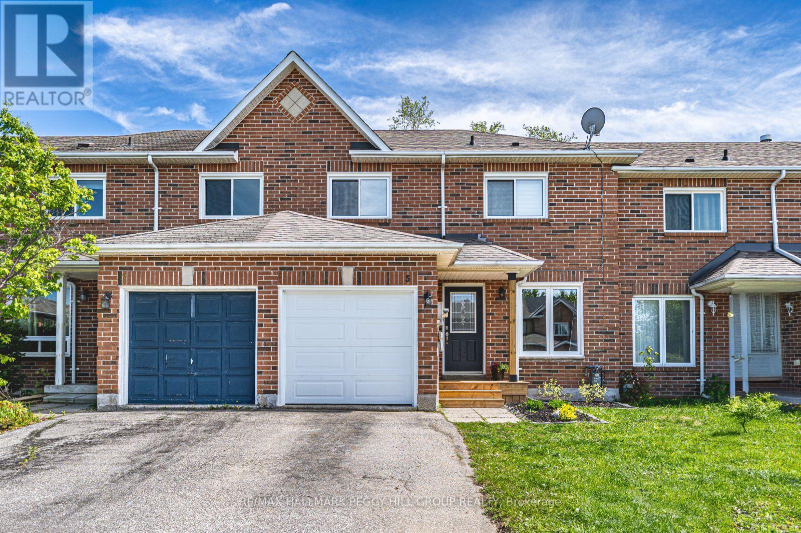 5 LYFYTT CRESCENT, Barrie, Ontario