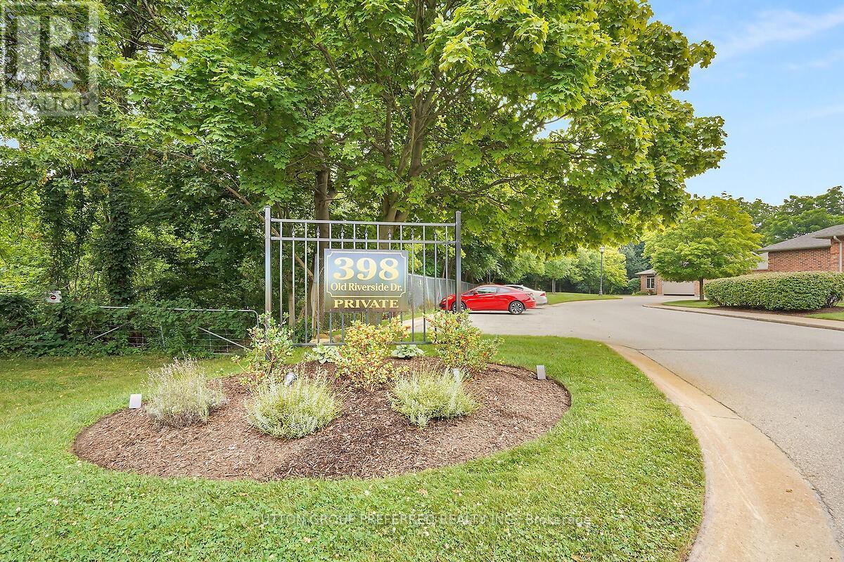6 - 398 Old Riverside Drive, London North, Ontario  N6H 4T3 - Photo 2 - X12165281