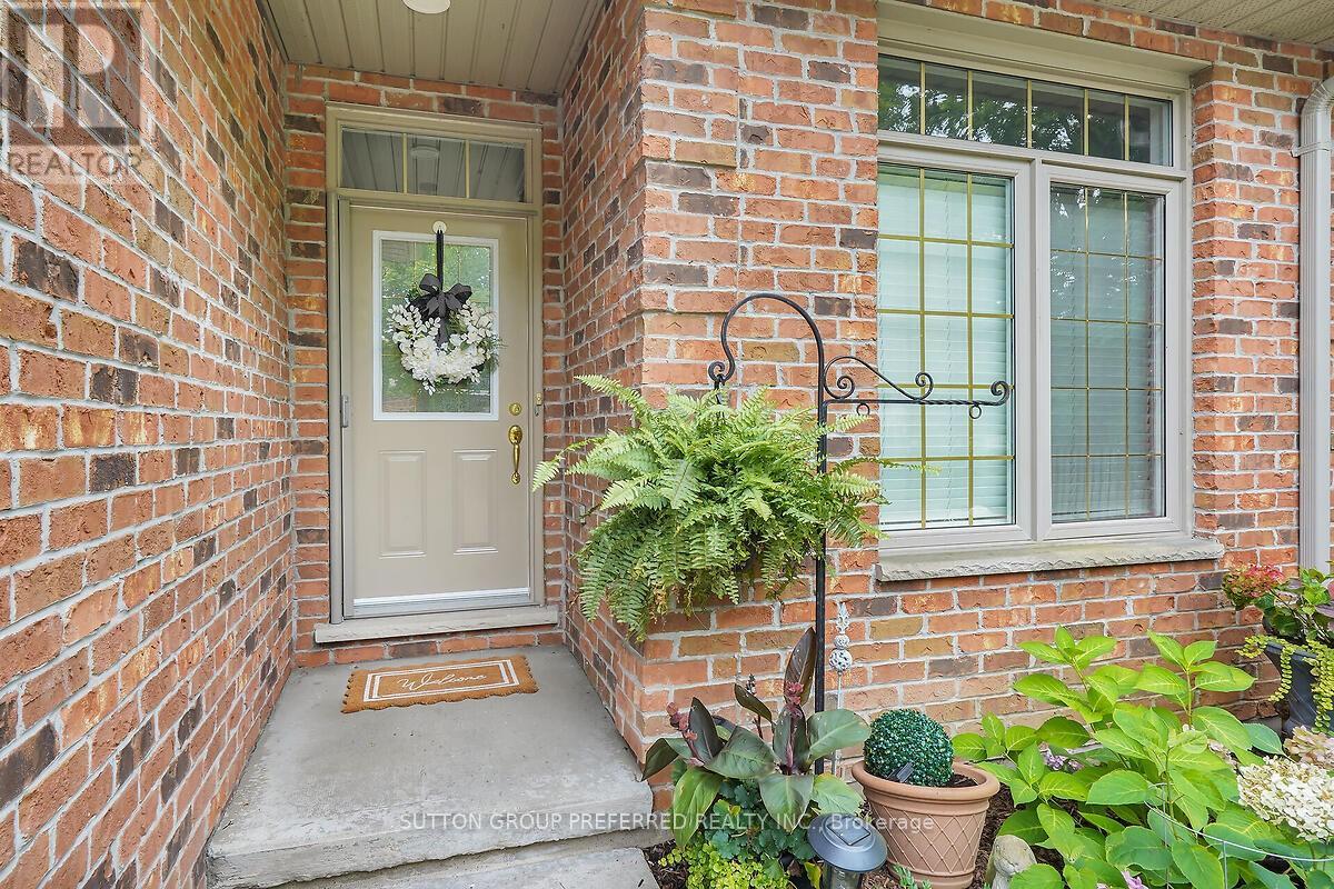 6 - 398 Old Riverside Drive, London North, Ontario  N6H 4T3 - Photo 3 - X12165281