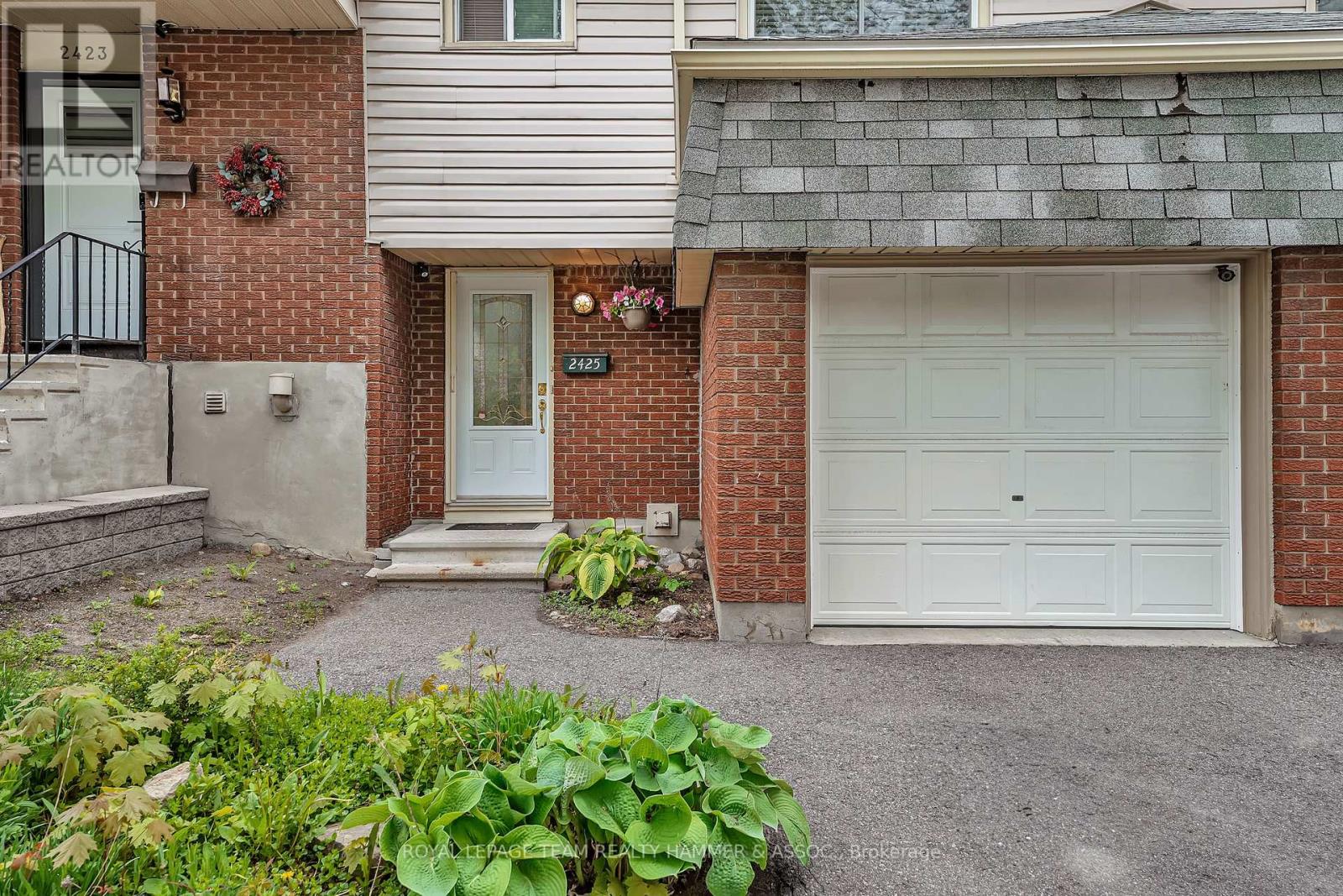 Property at 2425 SOUTHVALE CRESCENT image 3