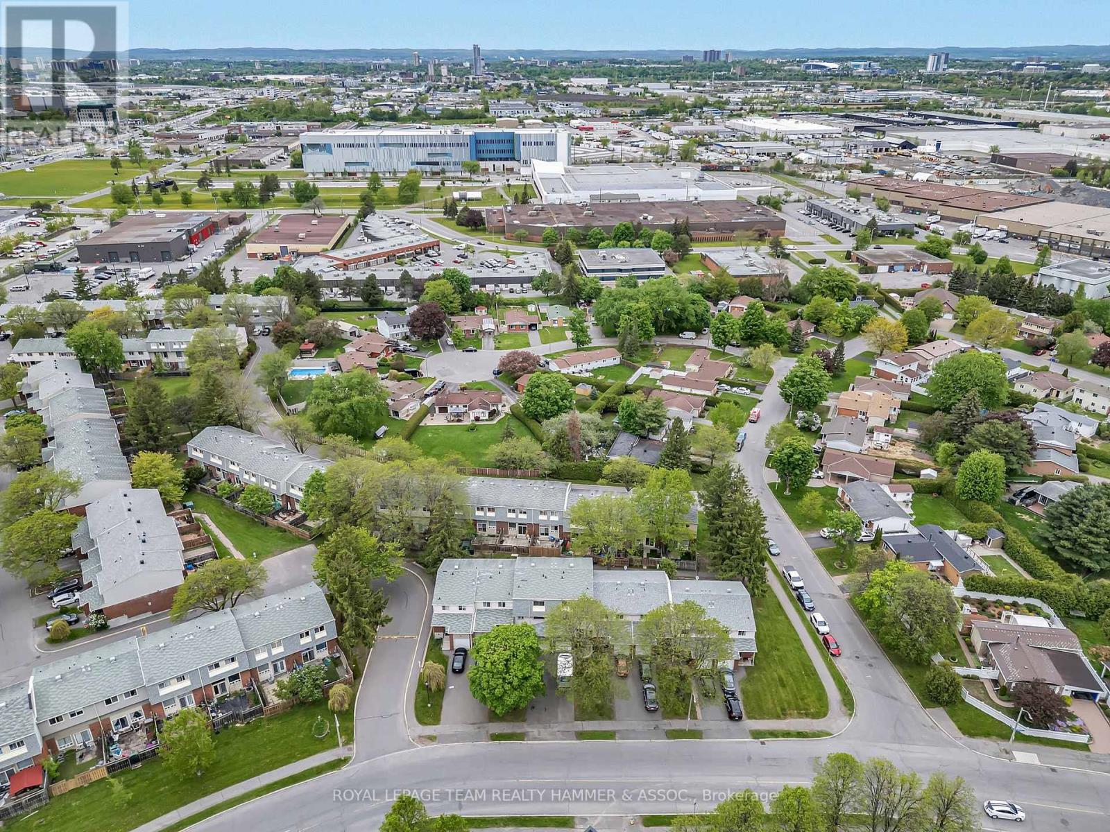 2425 Southvale Crescent, Ottawa, Ontario  K1B 4T8 - Photo 43 - X12165361