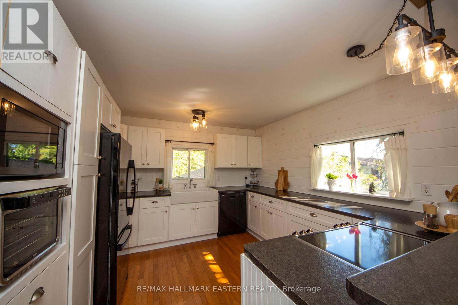 1169 Roger Place, Selwyn, Ontario  K0L 1T0 - Photo 12 - X12165330