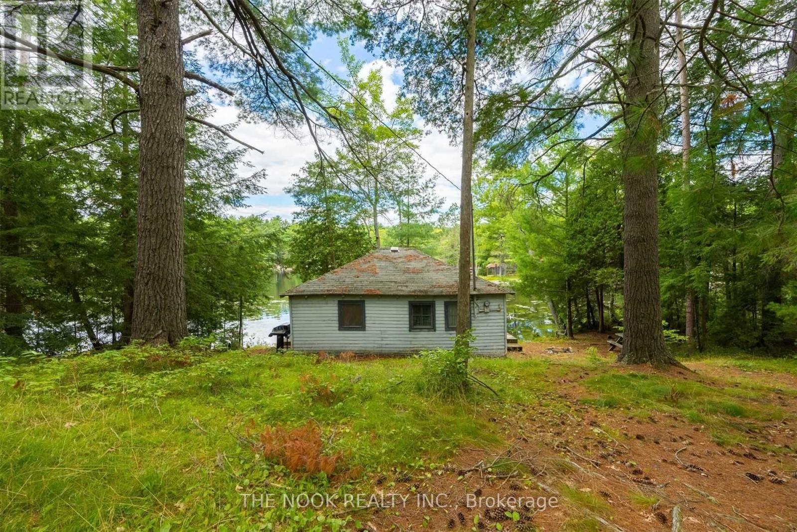 1140 PINE PATH, Frontenac, Ontario