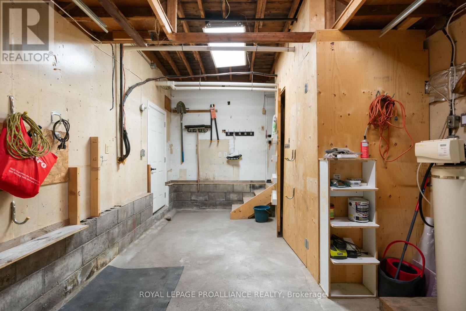 3027 County Rd 29 Road, Elizabethtown-Kitley, Ontario  K6V 5T4 - Photo 25 - X12165298