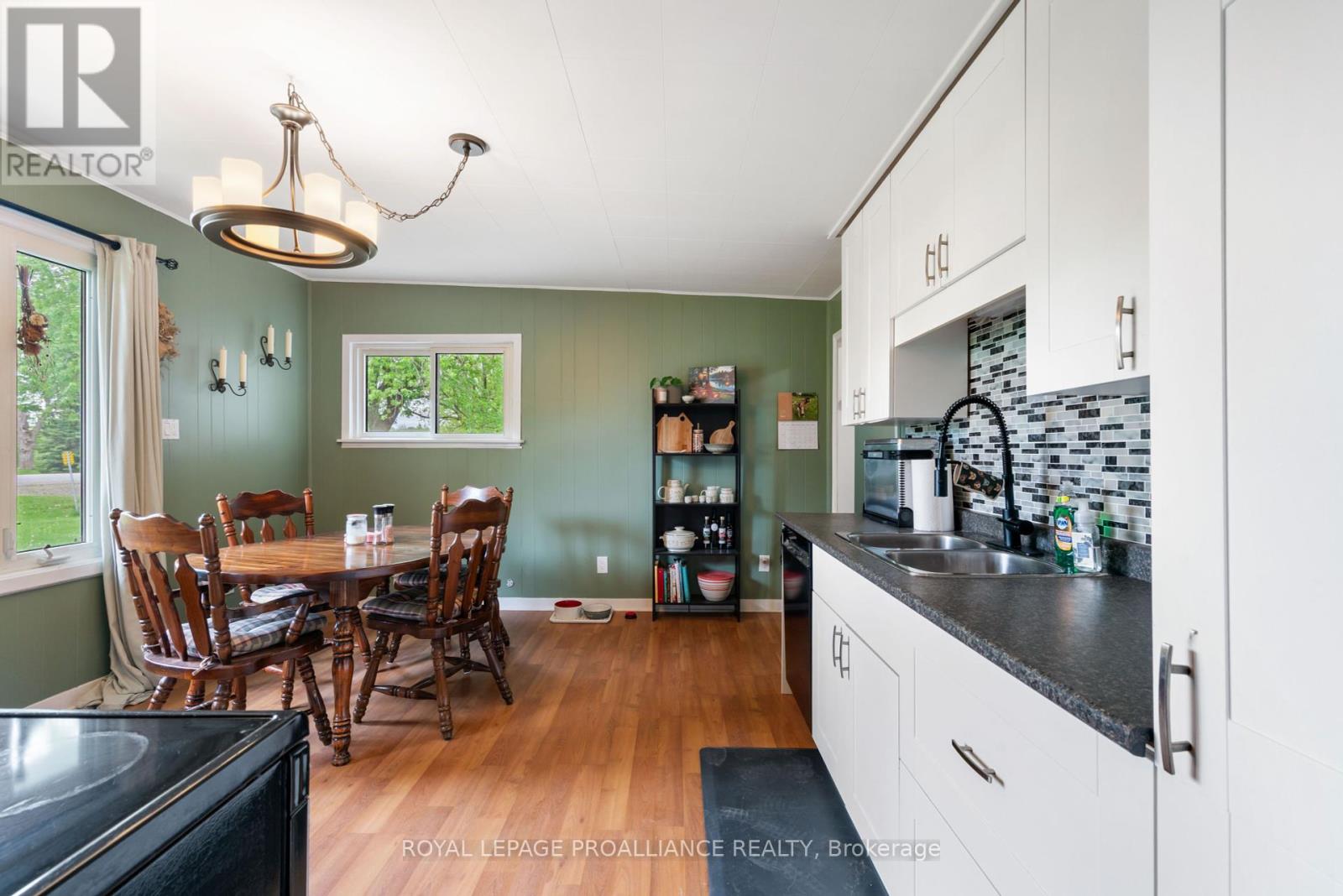 3027 County Rd 29 Road, Elizabethtown-Kitley, Ontario  K6V 5T4 - Photo 9 - X12165298
